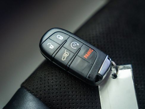 Used 2021 Jeep Grand Cherokee Laredo X AWD/4WD image 44