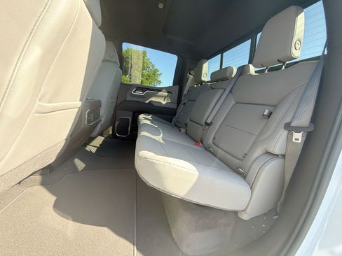 New 2026 GMC Sierra 1500 SLT w/ SLT Premium Package AWD/4WD image 33