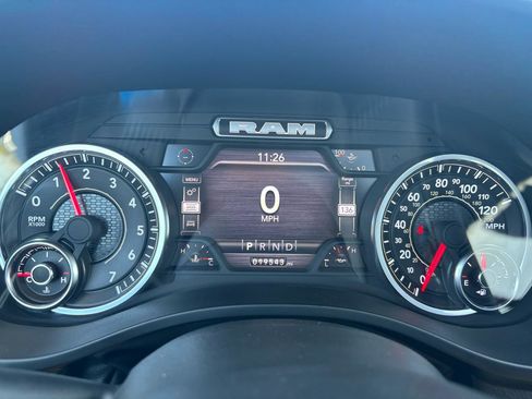 Used 2024 RAM 1500 Laramie image 19