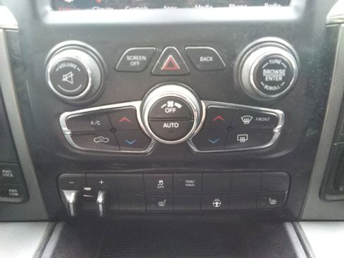 Used 2018 RAM 1500 Sport w/ Convenience Group AWD/4WD image 17