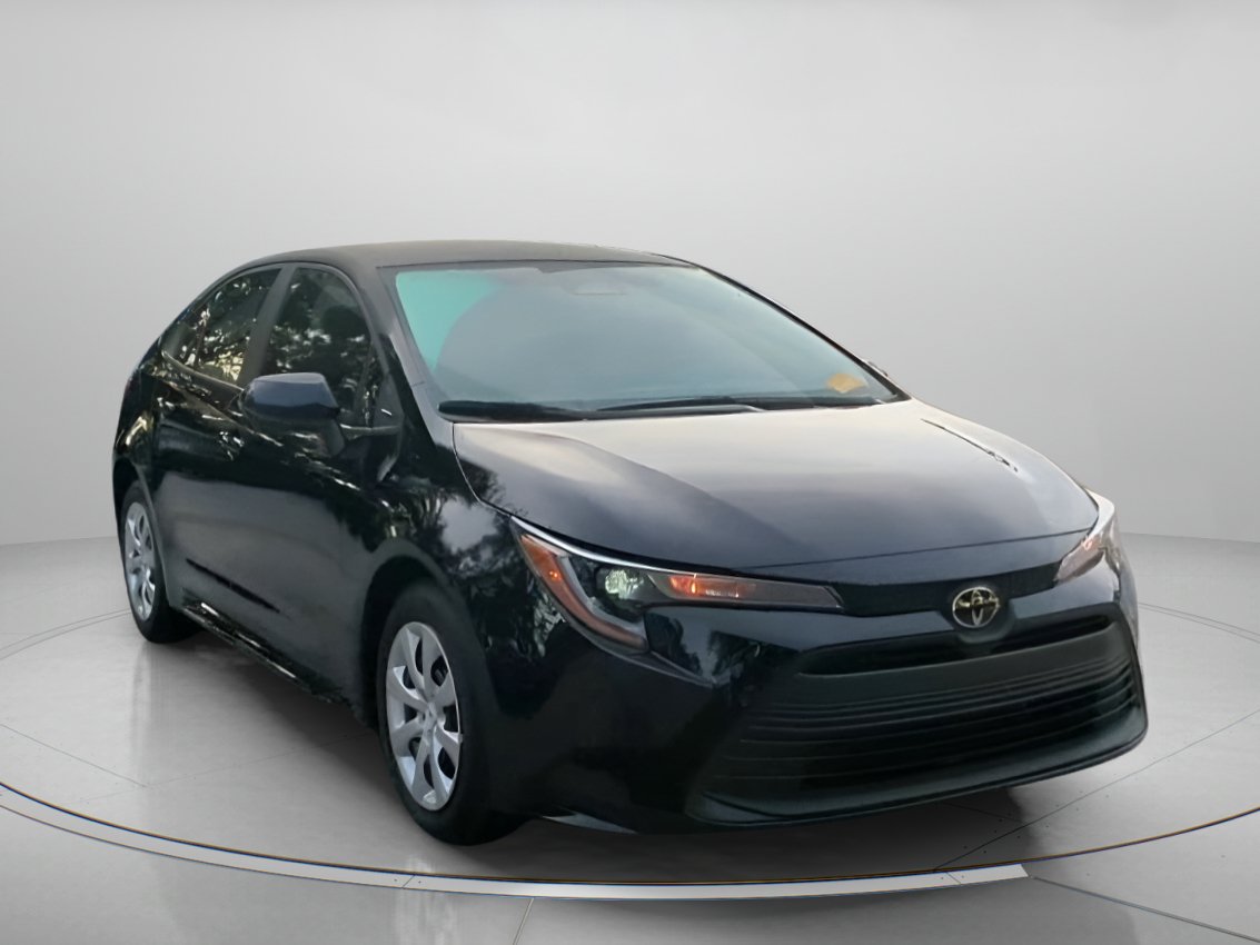 Used 2024 Toyota Corolla LE FWD image 4