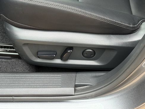 Used 2026 Nissan Rogue SL FWD image 22