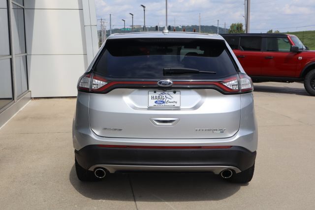 Used 2017 Ford Edge Titanium w/ Technology Package AWD/4WD image 4