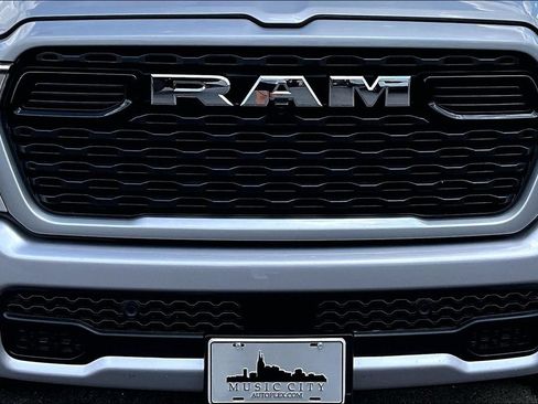Used 2025 RAM 1500 Big Horn AWD/4WD image 33
