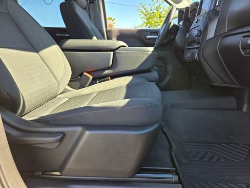 Used 2023 Chevrolet Silverado 1500 Custom Trail Boss AWD/4WD image 17