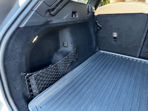 Used 2023 Volvo XC60 B5 Ultimate w/ Climate Package image 49