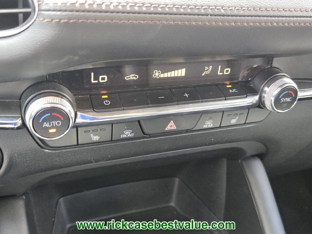 Used 2022 MAZDA MAZDA3 s FWD image 25