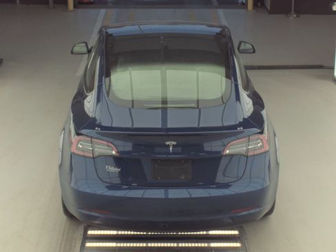 Used 2023 Tesla Model 3 Standard Range image 7