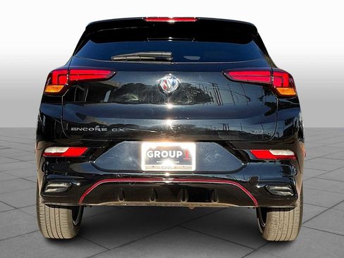 Used 2022 Buick Encore GX Select w/ Sport Touring Package image 4