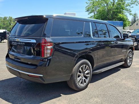 Used 2024 Chevrolet Suburban LT w/ Luxury Package AWD/4WD image 8