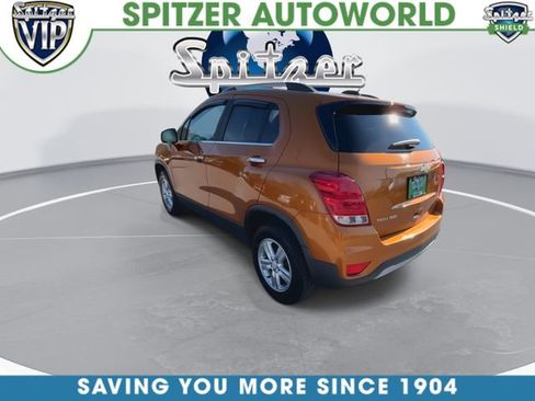 Used 2017 Chevrolet Trax LT w/ LT Convenience Package image 7