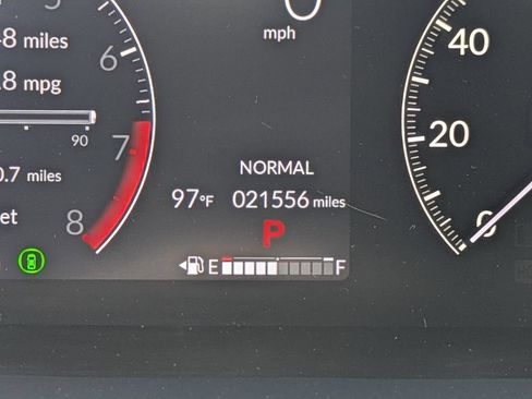 Used 2025 Honda HR-V EX-L image 27