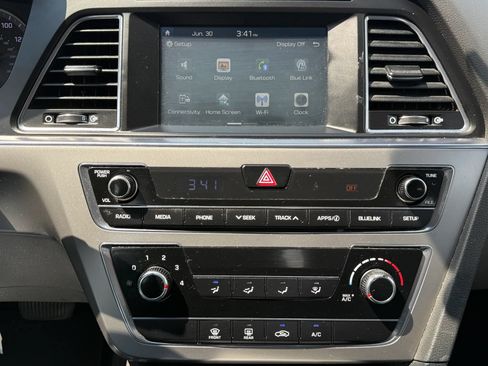 Used 2017 Hyundai Sonata SE FWD image 25