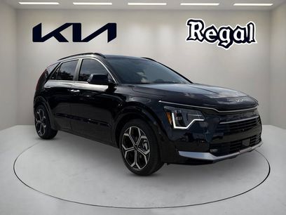 New 2025 Kia Niro SX Touring