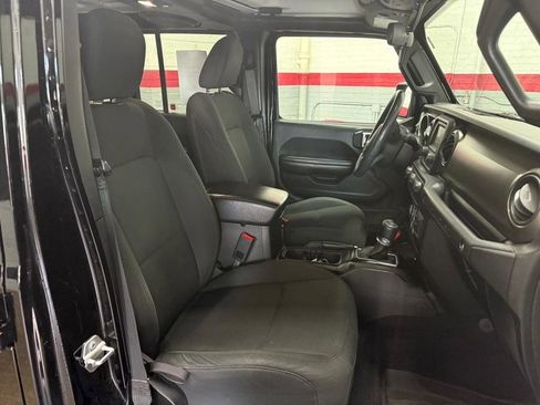 Used 2018 Jeep Wrangler Unlimited Sport S image 20