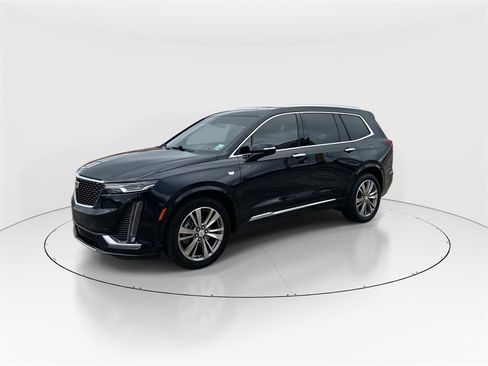 Used 2021 Cadillac XT6 Premium Luxury image 4