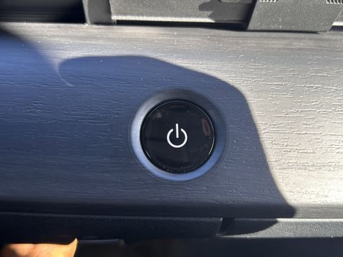 Used 2023 Nissan Ariya FWD image 16