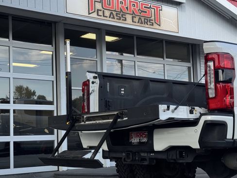 Used 2024 Ford F350 Limited w/ FX4 Off-Road Package AWD/4WD image 14