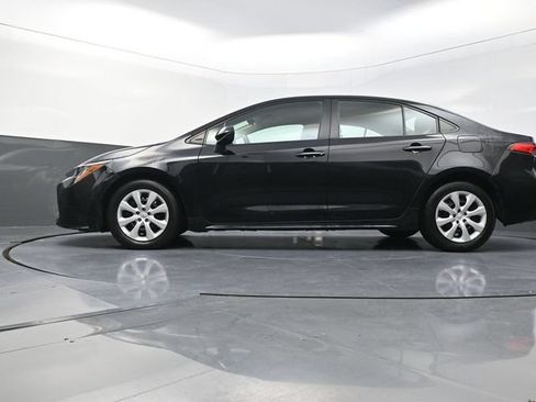 Used 2024 Toyota Corolla LE FWD image 34