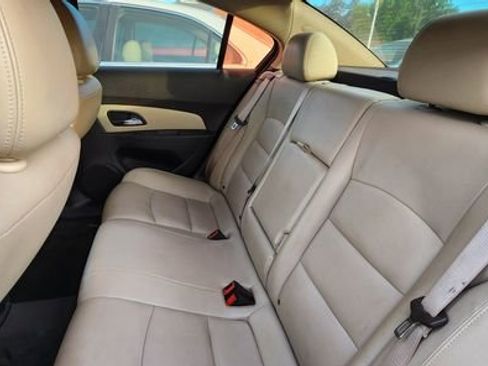 Used 2014 Chevrolet Cruze LT w/ RS Package FWD image 7