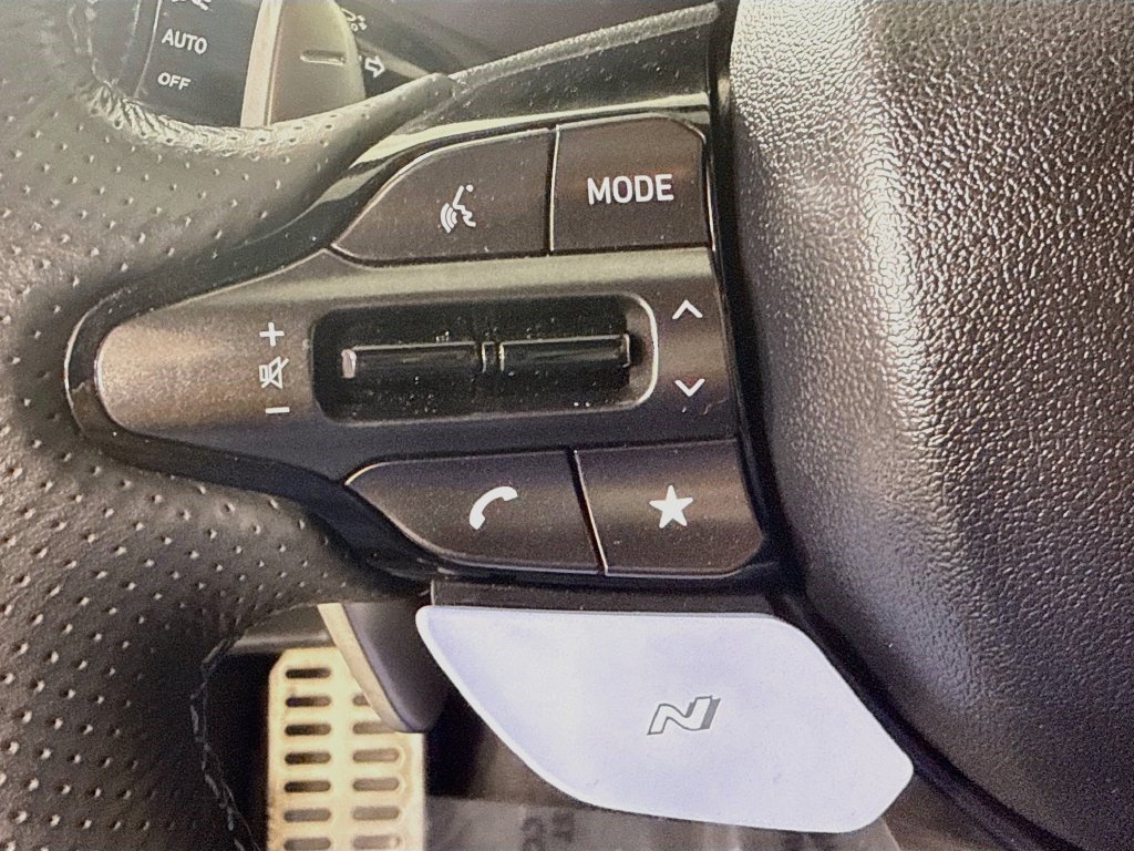 Used 2025 Hyundai Elantra N FWD image 13