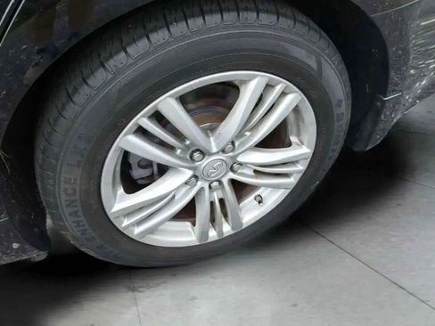 Used 2015 INFINITI Q40 w/ Moonroof Package image 17