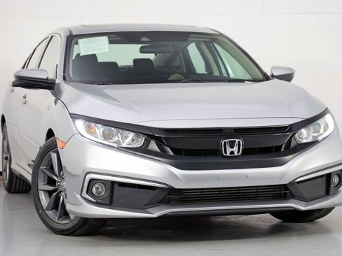 Used 2020 Honda Civic EX image 2