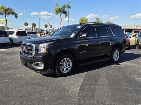 Used 2017 GMC Yukon SLT w/ Open Road Package image 3