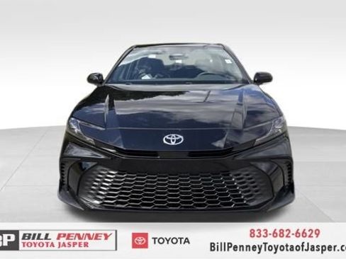 New 2026 Toyota Camry SE image 8