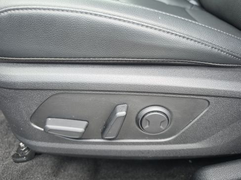 Used 2025 Kia Sportage EX w/ Premium Package FWD image 6