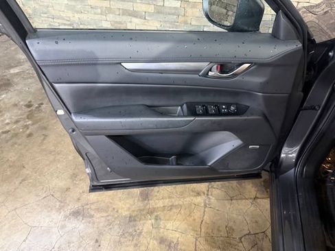 Used 2018 MAZDA CX-5 Touring w/ Preferred Equipment Package FWD image 8