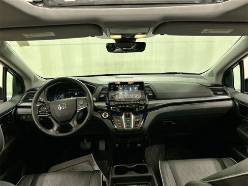 Used 2024 Honda Odyssey Elite image 19