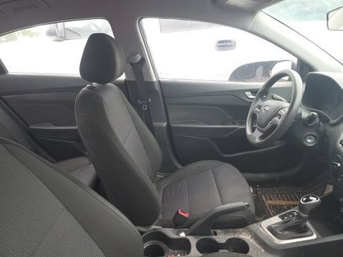 Used 2019 Hyundai Accent SE FWD image 12