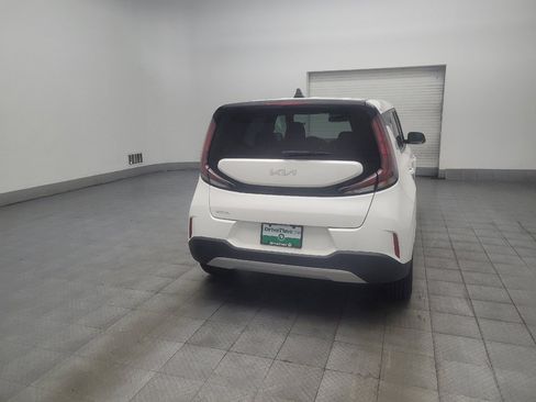 Used 2023 Kia Soul LX w/ Option Group 015 FWD image 7
