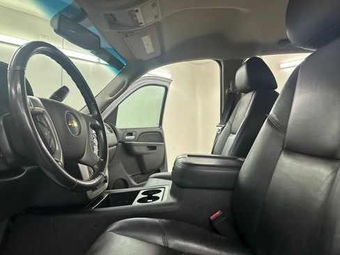 Used 2014 Chevrolet Silverado 2500 LTZ w/ LTZ Plus Package AWD/4WD image 37