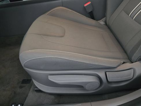 Used 2024 Hyundai Elantra SEL FWD image 24