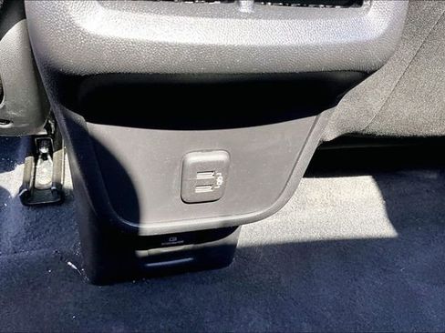 Used 2020 Chevrolet Equinox LT image 10