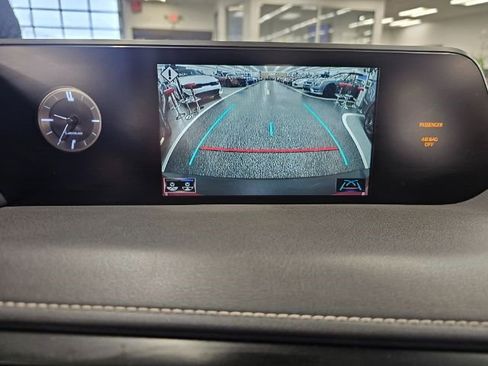 Used 2021 Lexus UX 250h w/ Accessory Package (Z1) image 18