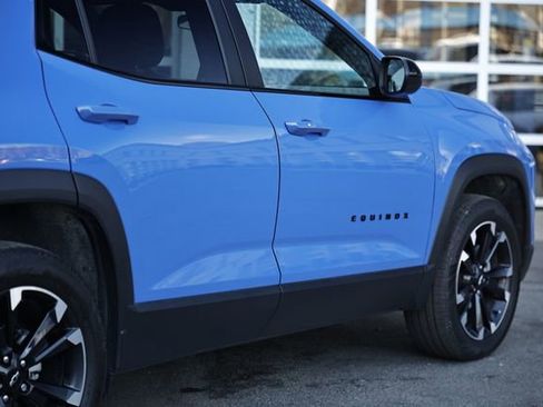 Used 2025 Chevrolet Equinox RS image 7