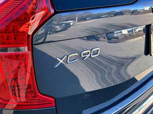 Used 2021 Volvo XC90 T8 Inscription w/ Lounge Package image 34