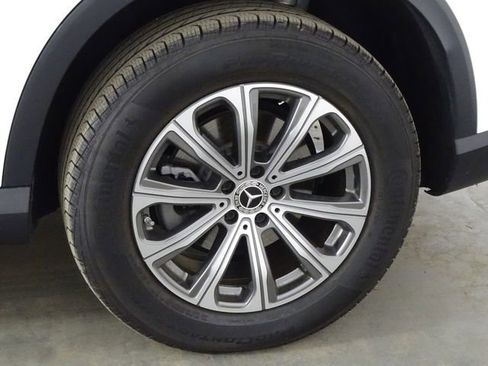 Used 2024 Mercedes-Benz GLC 300 image 39