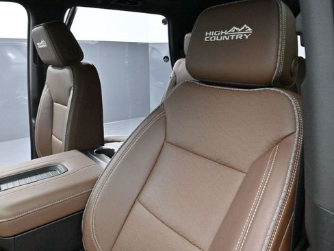 Used 2023 Chevrolet Tahoe High Country image 17