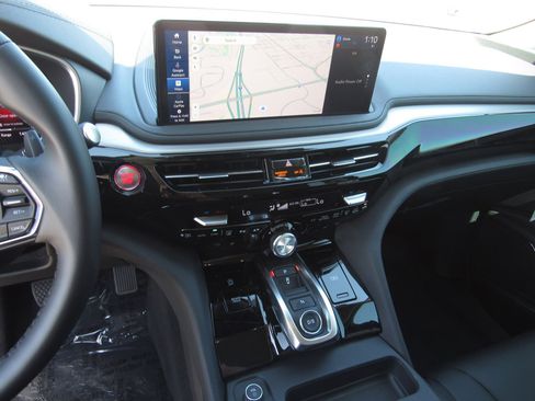 Certified 2025 Acura MDX FWD image 20