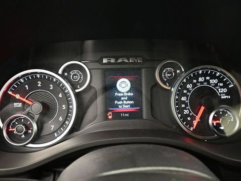 New 2026 RAM 1500 4x4 Crew Cab image 4