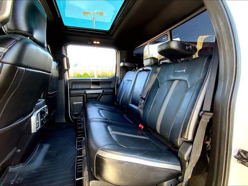 Used 2018 Ford F250 Platinum w/ Platinum Ultimate Package AWD/4WD image 20