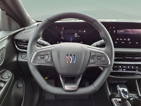 New 2026 Buick Envista Avenir FWD image 18