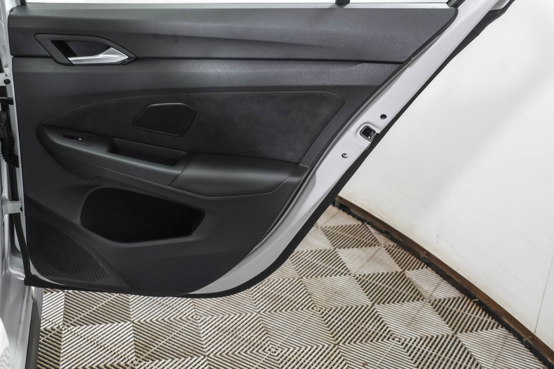 New 2026 Volkswagen GTI SE FWD image 30