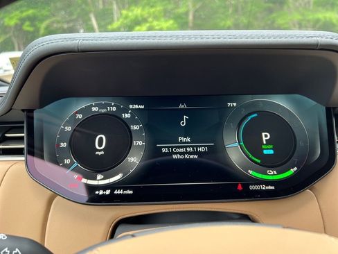 New 2025 Land Rover Range Rover SE image 14