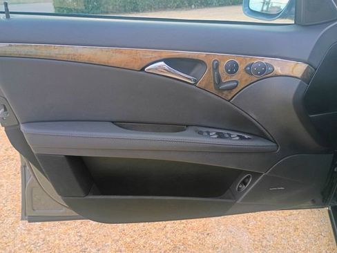 Used 2007 Mercedes-Benz E 350 Sedan image 20