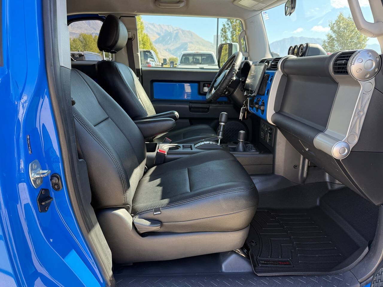 Used 2008 Toyota FJ Cruiser 4WD image 24